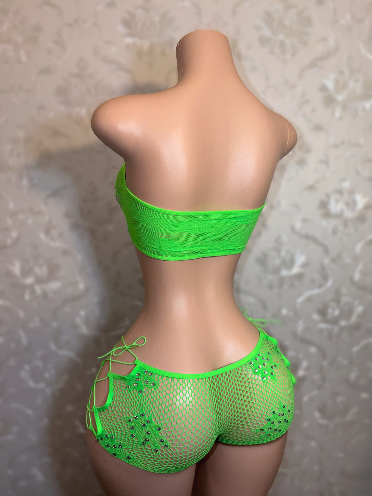 Karisma Low Waisted Fishent Shorts Set Fits S-XL