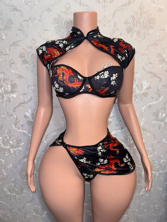 Dragon Slayer 4 Piece Geisha Set